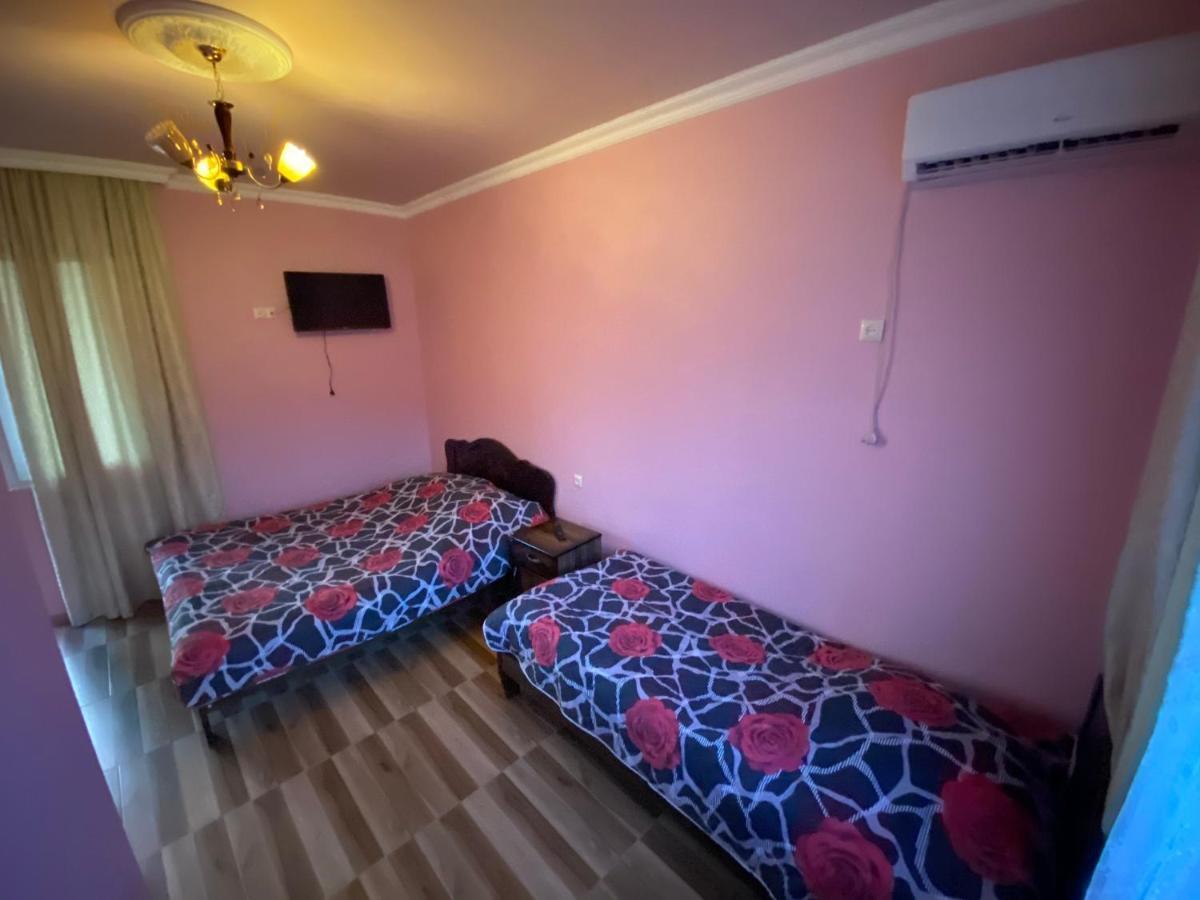Hotel Beliy Dom Kvariati Exteriér fotografie