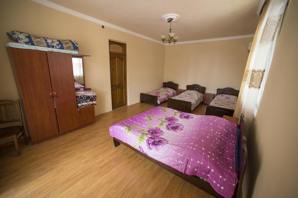 Hotel Beliy Dom Kvariati Exteriér fotografie